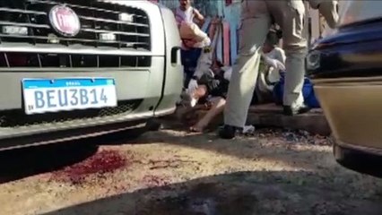 Mulher fica ferida ao ser atacada por cachorro no Bairro Interlagos