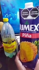 bebida magica con vodka jugo de piña y agua mineral ideal para  el calor y algo relajante