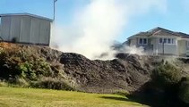 Un geyser de boue jaillit d'une maison en Nouvelle Zélande