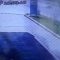 OTOMOBİLİN ÇARPTIĞI MOTOSİKLETLİ ÖLDÜ; KAZA KAMERADA