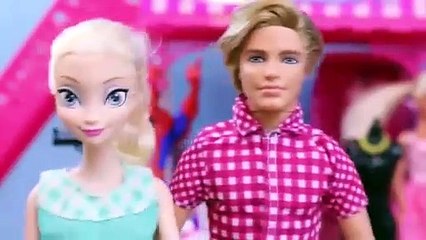 Frozen Elsa 39 s Kid Alex LOST at the Barbie Mall Play Doh Makeover amp DisneyCarToys Spiderman