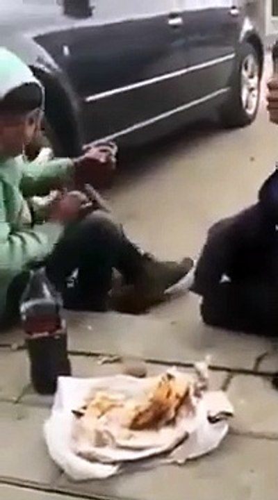 Sesiyle kendine hayran bıraktı