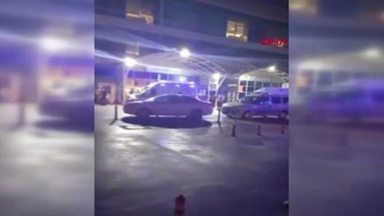 BALIKESİR-HUSUMETLİLERİNİN DÜĞÜNÜNÜ BASIP, RASTGELE ATEŞ AÇTI: 1'İ ÇOCUK 2 ÖLÜ, 8 YARALI