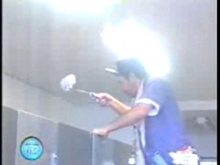 camera cachée peintre wc