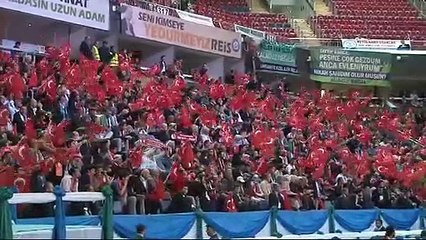 Rizelilerden Erdoğan'a pankartlı sesleniş