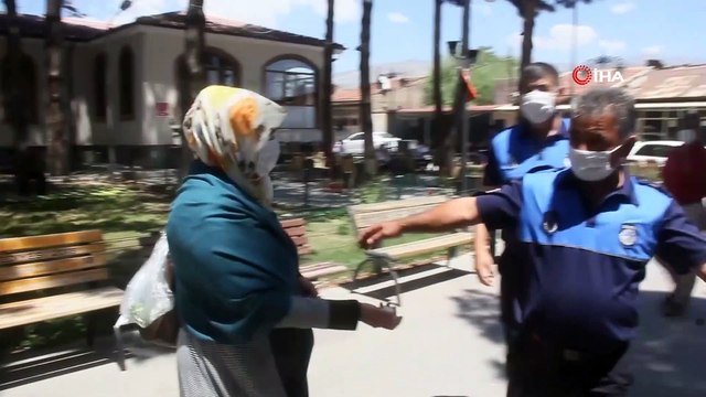 Erzincan zabıtasından dilenci avı