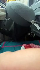 Incident à bord d'un vol American Airlines en provenance de Dallas : Une passagère a été scotchée à son siège après avoir tenté d'ouvrir la porte de l'avion en plein vol