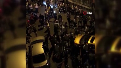Kadıköy’de, gençlerin maske ve sosyal mesafeyi unutturan eğlencesi