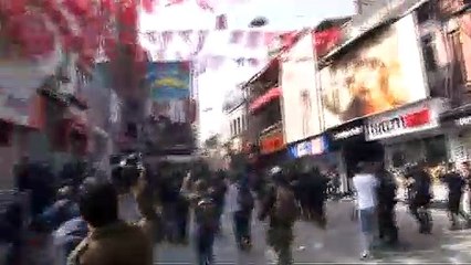 CHP binasından polise sandalye fırlatıldı!