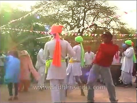 Indian folk dancers at the Surajkund International Crafts Mela
