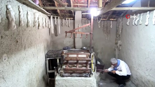 Unutulmaya yüz tutmuş altın değerindeki mesleği 10 günde öğretiyor