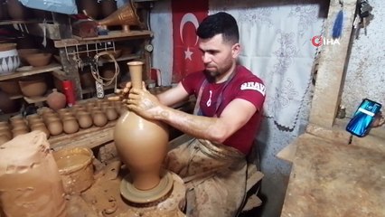 Suriye'den savaştan kaçarak geldiği Türkiye'de çömlek yarışmasında 1'inci oldu