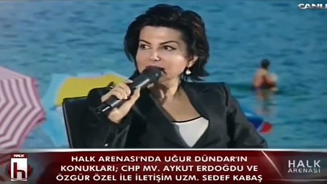 Ağır cezalık olan Sedef Kabaş akıllanmadı, hakaretler savurmaya devam etti