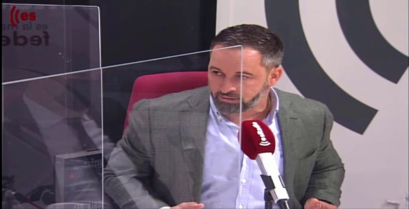 Abascal pide a los españoles que "den el paso" y financien una "televisión" que plante cara a laSexta y TVE