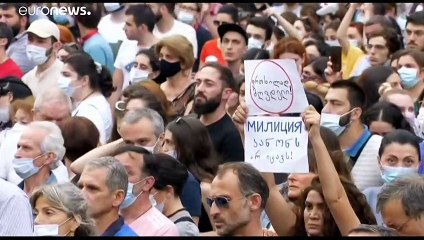 Géorgie : décès du caméraman tabassé, inquiétude autour de la liberté de la presse