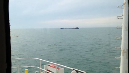 Gemi ile yetişen gemi videosu çekmek