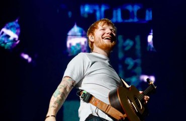 Ed Sheeran restaurou guitarra de Eric Clapton que quase perdeu em incêndio