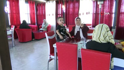 - Batı Şeria’da kadınlara özel kafe açıldı