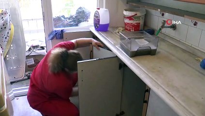 İHA'nın haberi ses getirdi, parkta kalan baba ve oğlu eve yerleştirildi