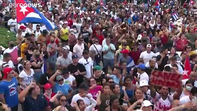 رئيس كوبا يتهم واشنطن بإثارة اضطرابات اجتماعية ببلاده ويدعو للتصدي للمتظاهرين ضد النظام الشيوعي