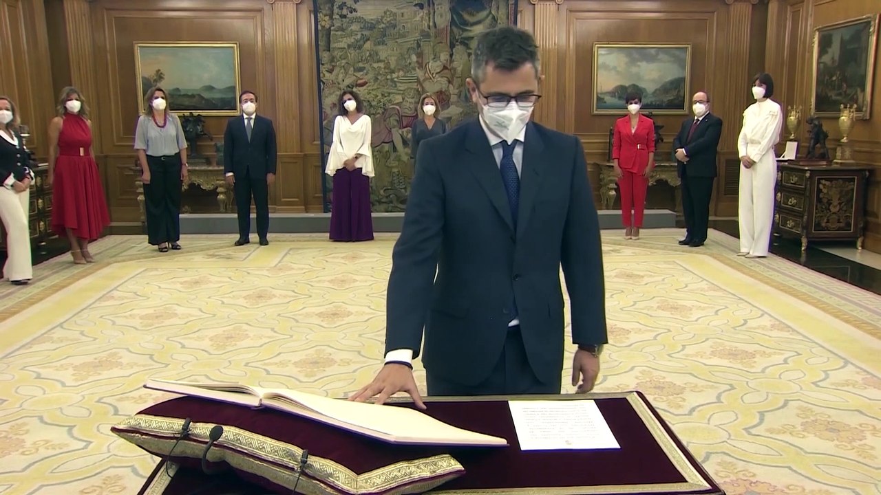 Los nuevos ministros y vicepresidentas prometen sus cargos