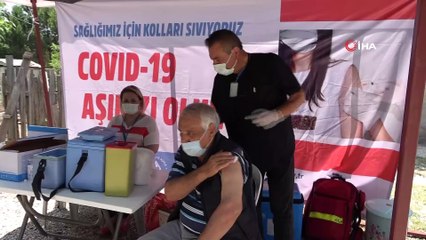 Bin 250 rakımlı yaylada mobil ekiplerden vatandaşlara aşı hizmeti