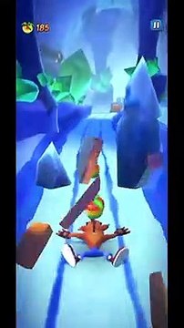 Electro Lab Assistant Battle Run Gameplay On Snow Go - Crash Bandicoot: On The Run!