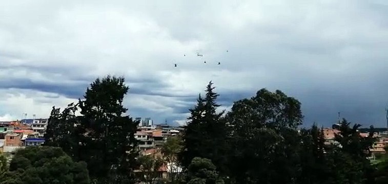 ¿Por qué hay varios helicópteros sobrevolando Bogotá la mañana de este lunes?