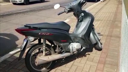 Motociclista de 25 anos escorrega em óleo na pista e sofre queda, no Santa Felicidade