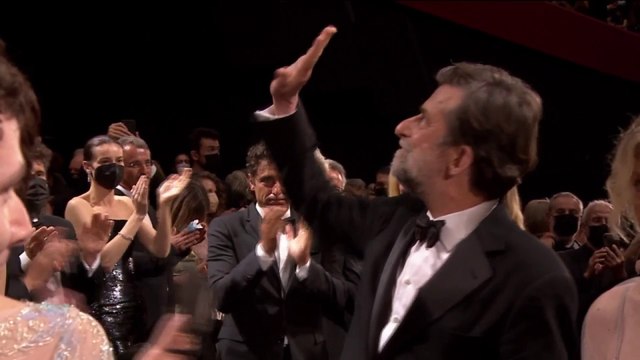 Beaucoup d'applaudissements à la fin de projection de Tre Piani de nanni Moretti - Cannes 2021