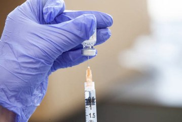 Les experts américains affirment que les personnes vaccinées répandent le variant Delta