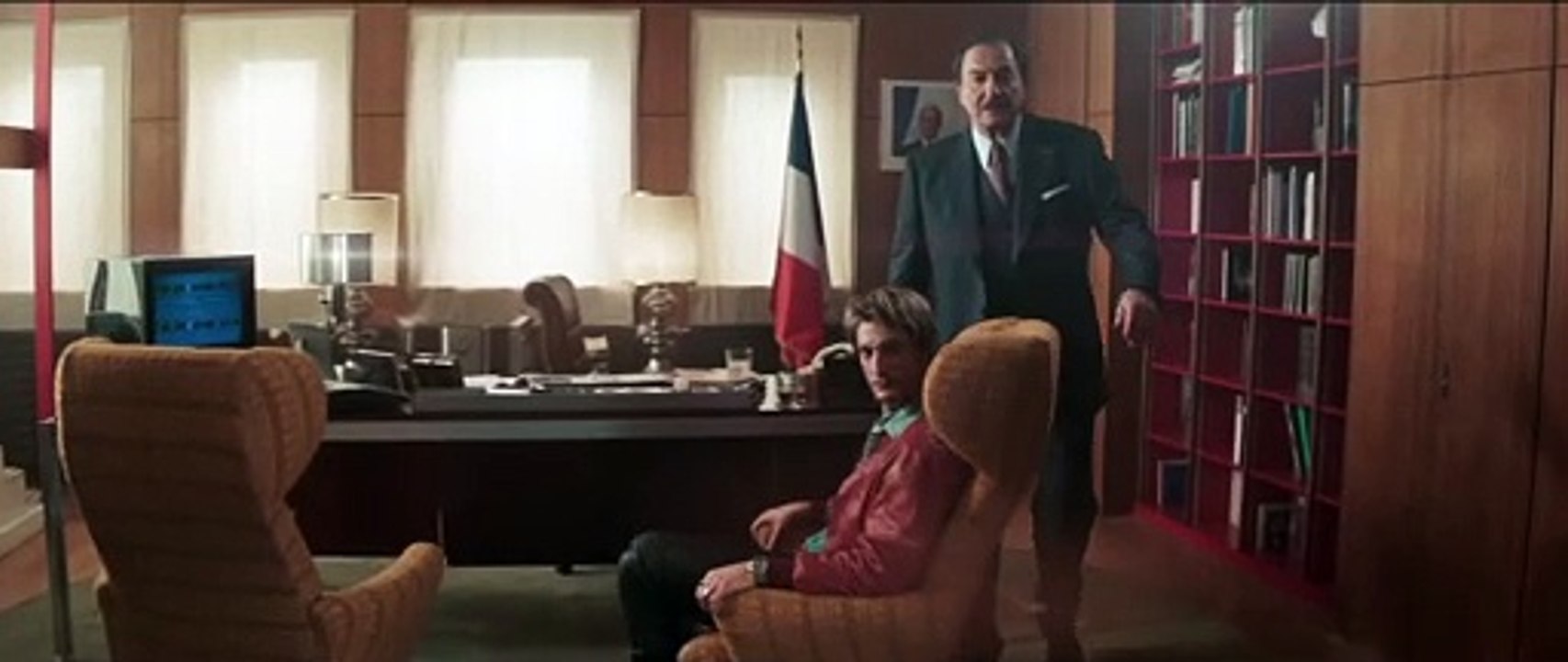 OSS 117 Alerte Rouge En Afrique Noire - Extrait du Film - OSS 1001 rencontre OSS 117