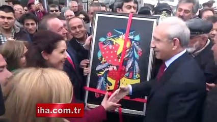 Kılıçdaroğlu'nun 1 metre uzağına buz kütlesi düştü!