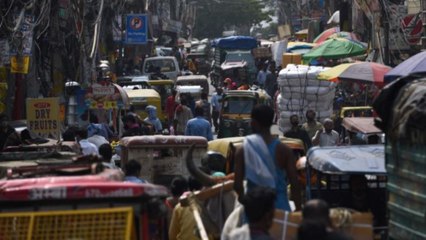 Delhi to Mumbai, people violate Covid norms
