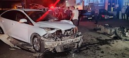 Gaziosmanpaşa'da otomobil ile motosiklet çarpıştı: 1'i ağır 2 kişi yaralandı