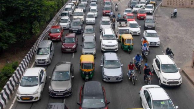 Monsoon arrives in Delhi, massive jams after heavy rain