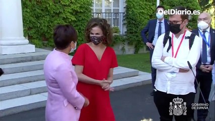 María Jesús Montero cede el testigo de la portavocía del Gobierno a Isabel Rodríguez