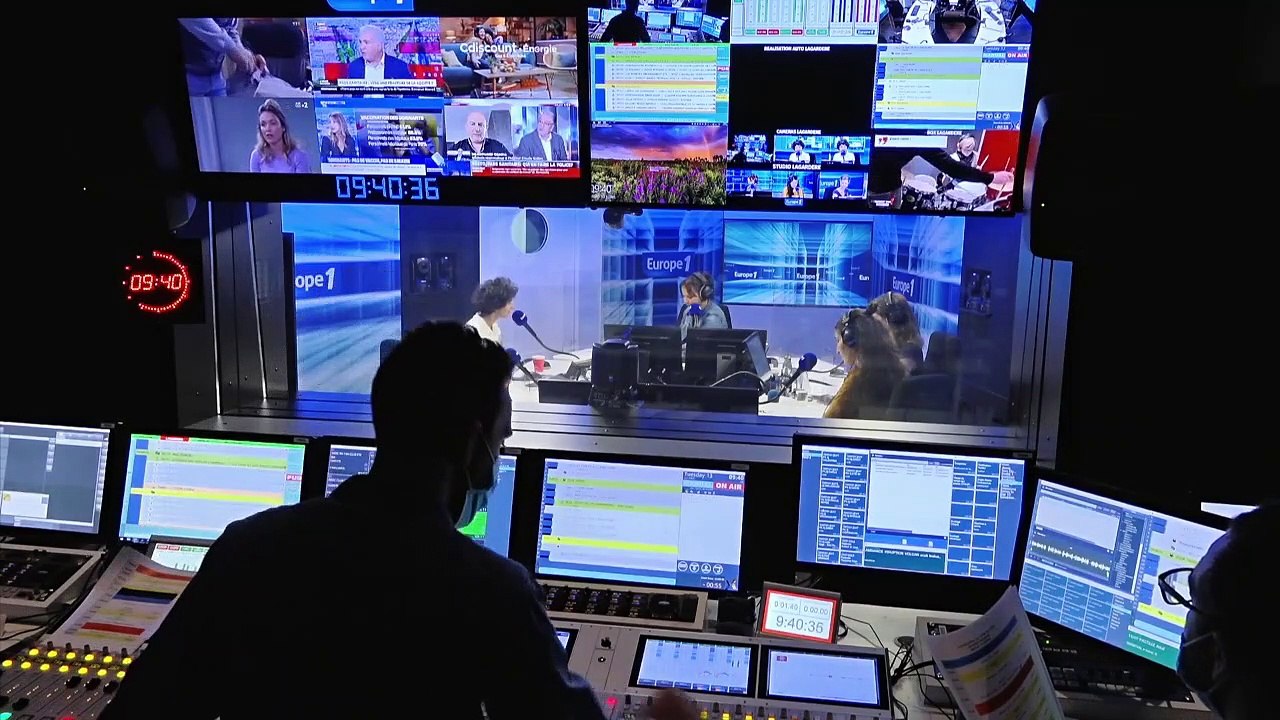 Nans & Mouts, réalisateurs de l'émission "Nus & Culottés" sur France 5