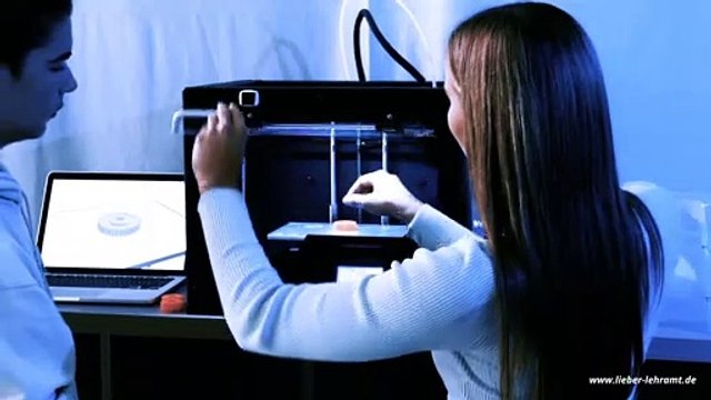 Teile Dein Know-How. Werde E-Technik-Lehrer/in.