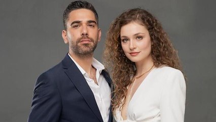 Aynı dizide rol alan Kadir Doğulu ve Serra Arıtürk'ün canlı yayında samimi halleri sevenlerini kızdırdı