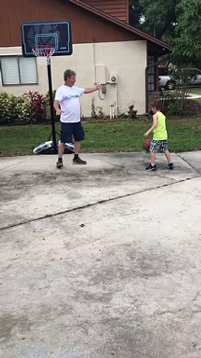 2020 04 12 11 03 01 Basketball