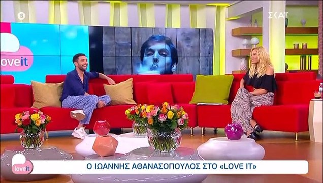 Αθανασόπουλος: Η ερώτηση της Μαλέσκου για τον γάμο Μιχαλάκη - Παπαγεωργίου τον έφερε σε δύσκολη θέση