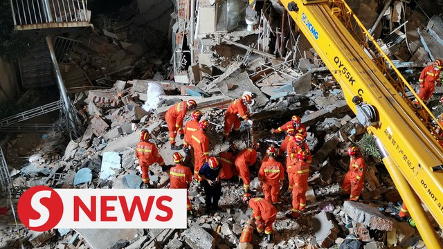 China hotel collapses, killing at least eight