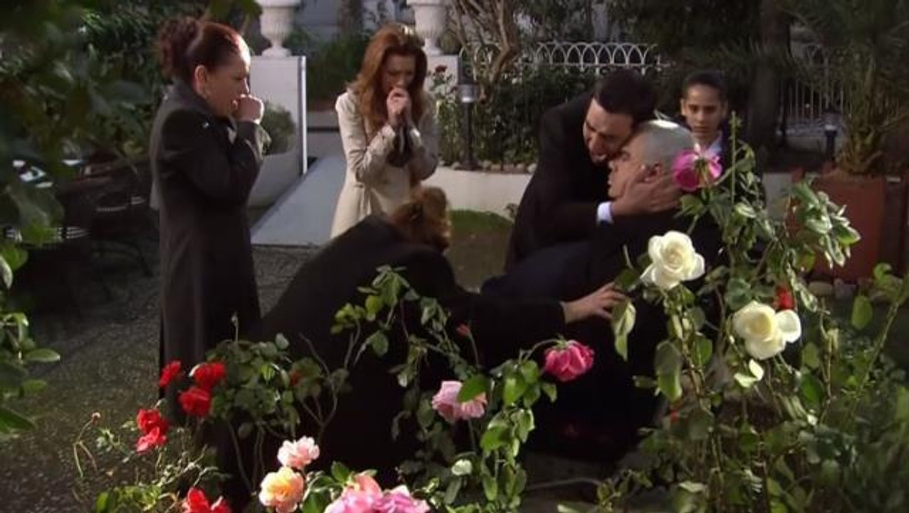 15 yıl sonra final bölümüyle ekrana gelen Yaprak Dökümü, Twitter'da trend oldu