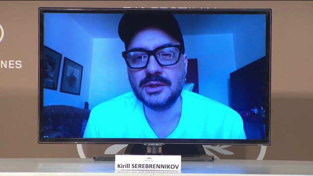 Le cinéaste russe Kirill Serebrennikov assiste à la conférence de presse, par zoom, pour La fièvre de Petrov - Cannes 2021