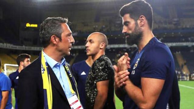Fenerbahçe Başkanı Ali Koç ve yardımcı antrenör Volkan Demirel birlikte basın toplantısı düzenleyecek