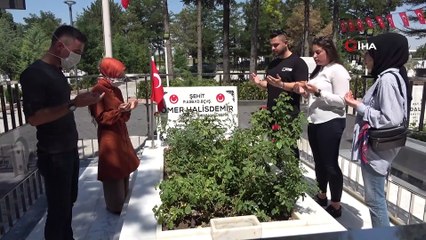 Ömer Halisdemir’in mezarı ziyaretçi akınına uğruyor