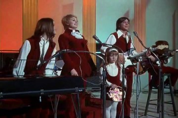The Partridge Family 1x01 What And Get Out Of Show Business