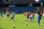 (Özel haber) Futbolda Özkaynak ile yaklaşık 400 çocuğa ücretsiz futbol eğitimi veriliyor