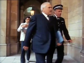 Dempsey And Makepeace S01e01 Armed And Extremely Dangerous Pilot [Part 1]